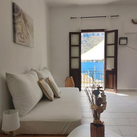 Gompos Apartment - Cozy Apartment Next To The Sea - Amazing Sea View Сими Экстерьер фото