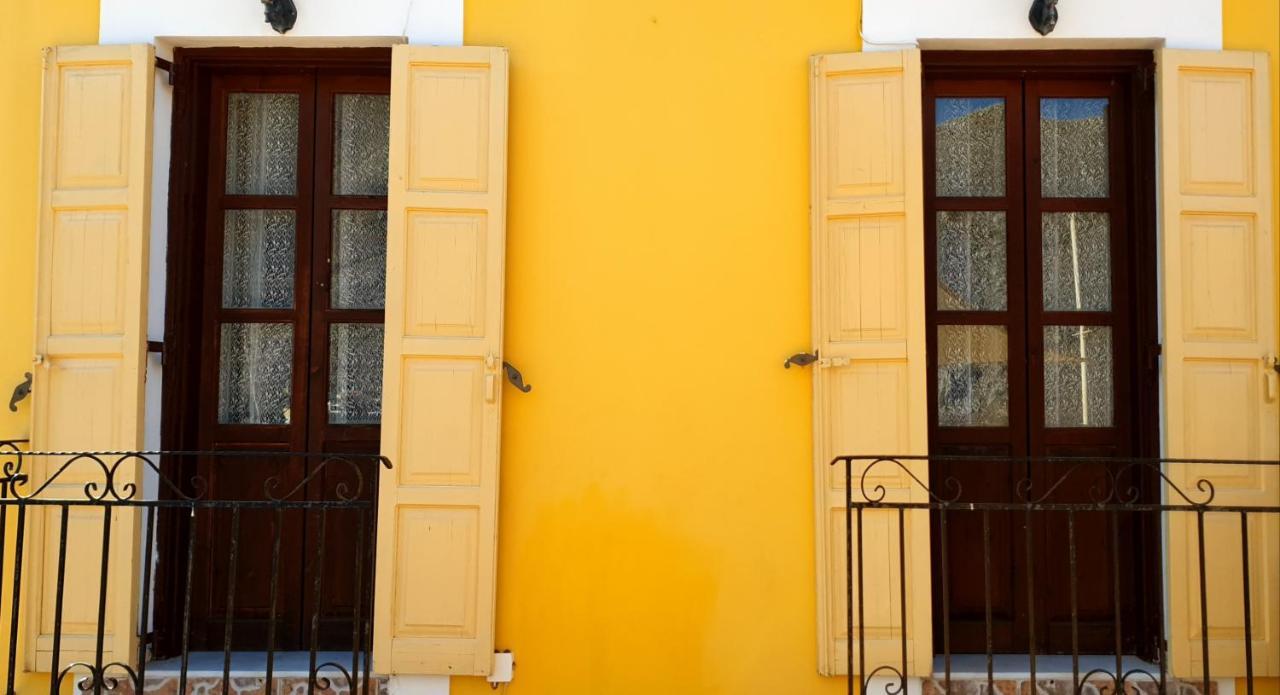 Gompos Apartment - Cozy Apartment Next To The Sea - Amazing Sea View Сими Экстерьер фото